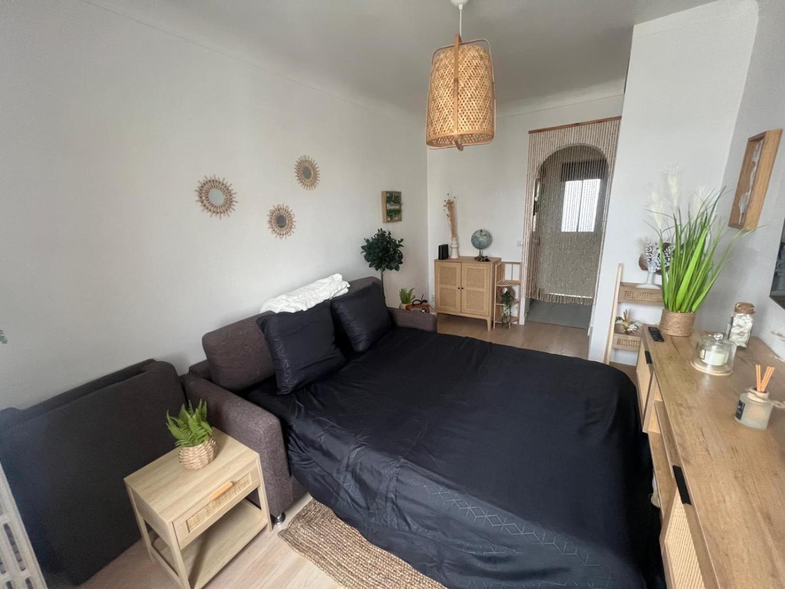 Charmant Appartement Aux Portes De Paris - 2Pax Saint-Ouen  Εξωτερικό φωτογραφία
